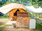 Torentjeshoek 2020 keukentje kleine tent-5.jpg