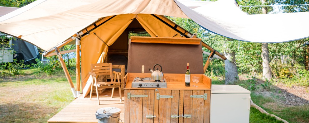 Torentjeshoek 2020 keukentje kleine tent-5.jpg