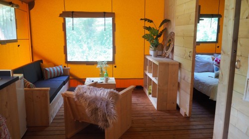 YALA_RAW_Dreamer 40_Living.jpg